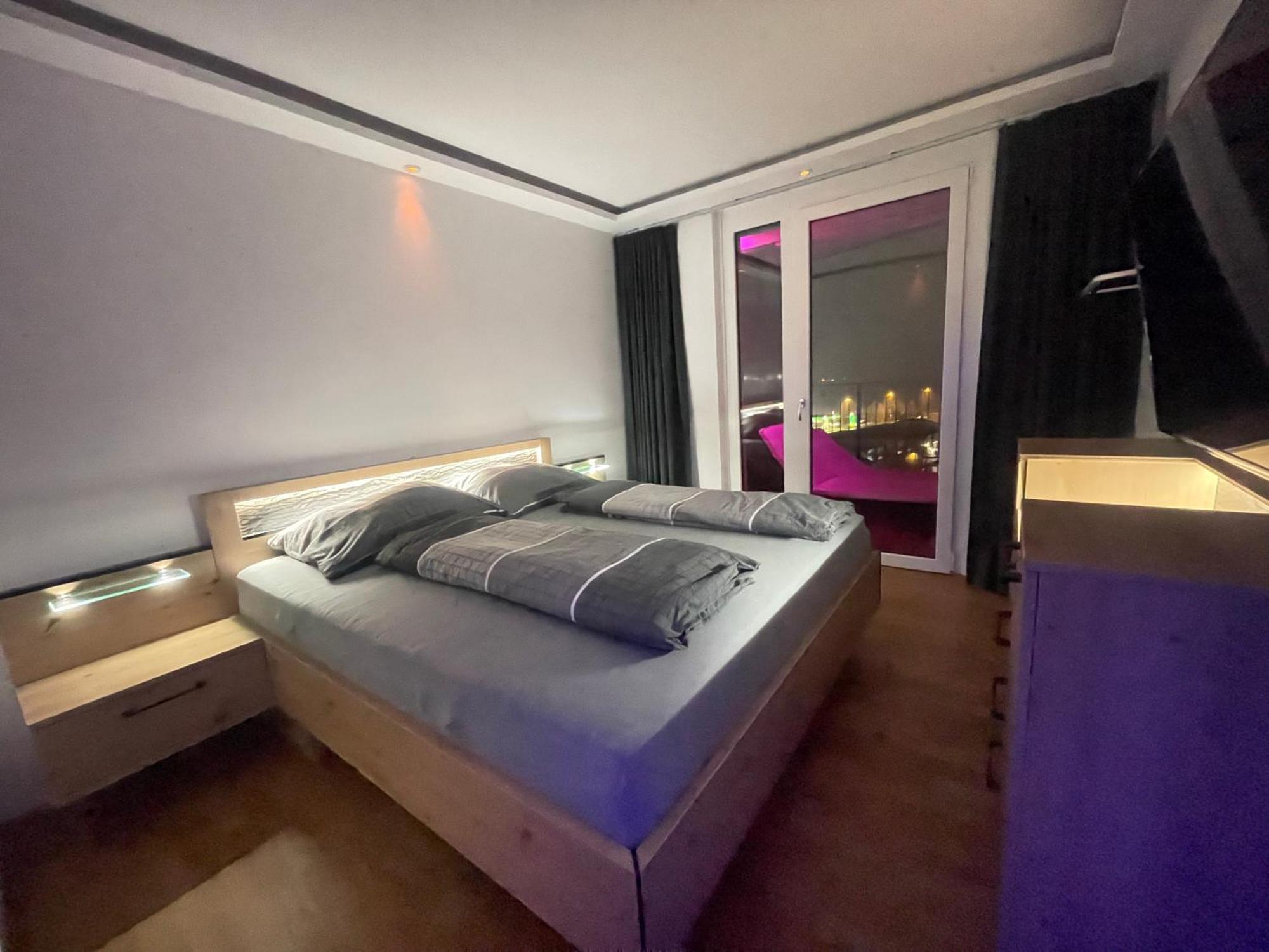 Апартаменти 100 Qm Penthouse, Self-Check-In, 2 Parkplaetze Грац Екстер'єр фото