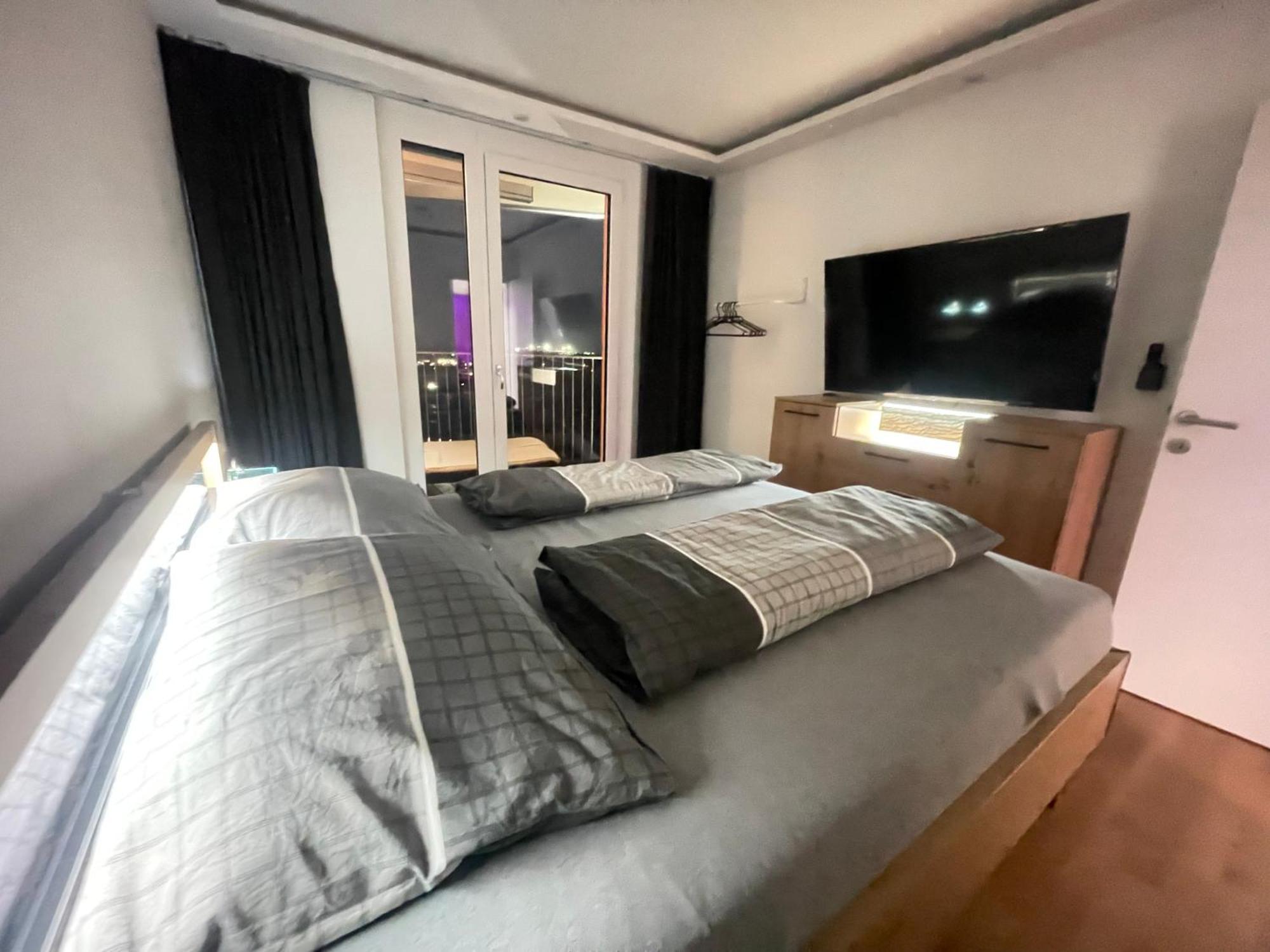 Апартаменти 100 Qm Penthouse, Self-Check-In, 2 Parkplaetze Грац Екстер'єр фото
