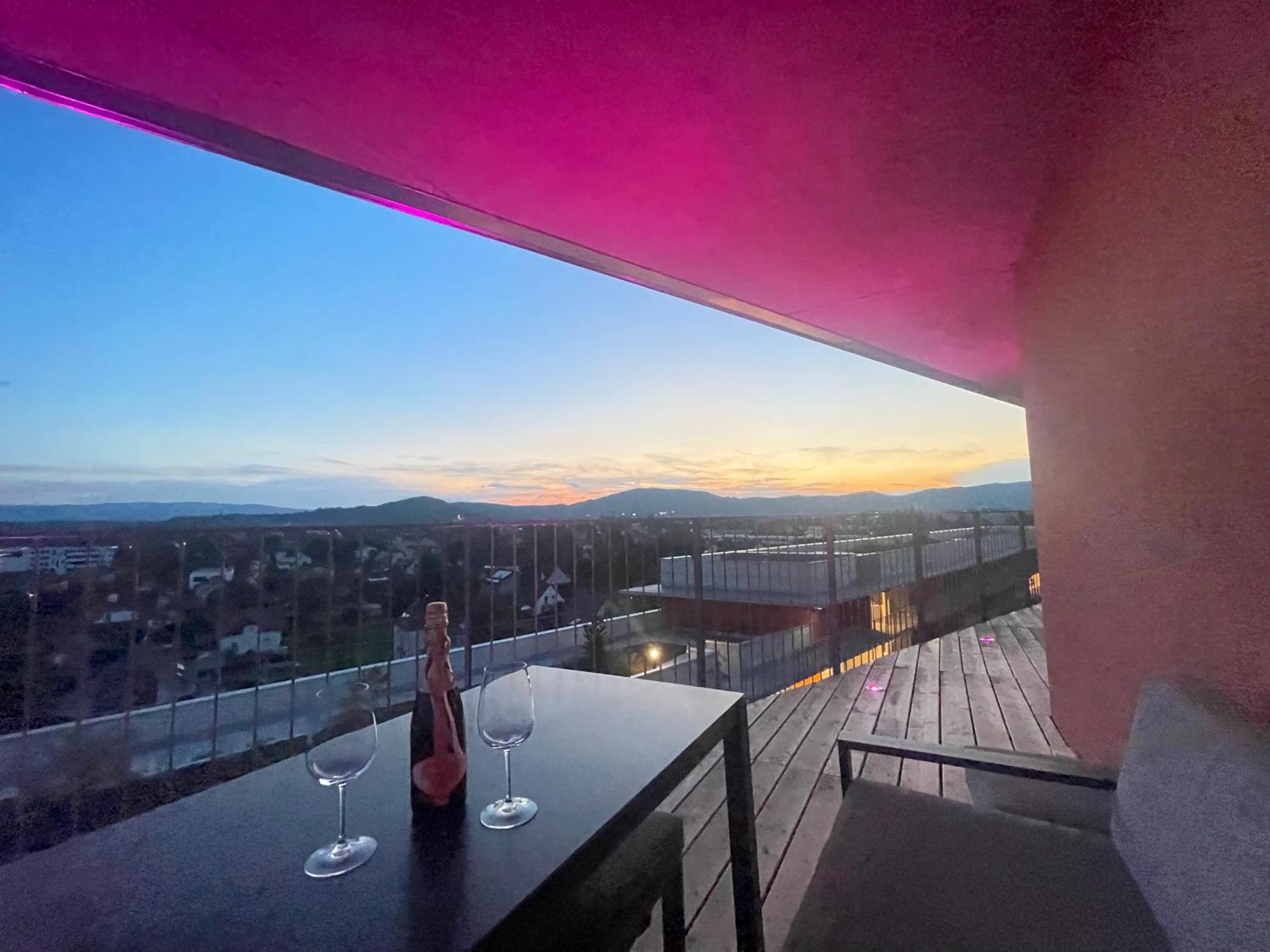 Апартаменти 100 Qm Penthouse, Self-Check-In, 2 Parkplaetze Грац Екстер'єр фото
