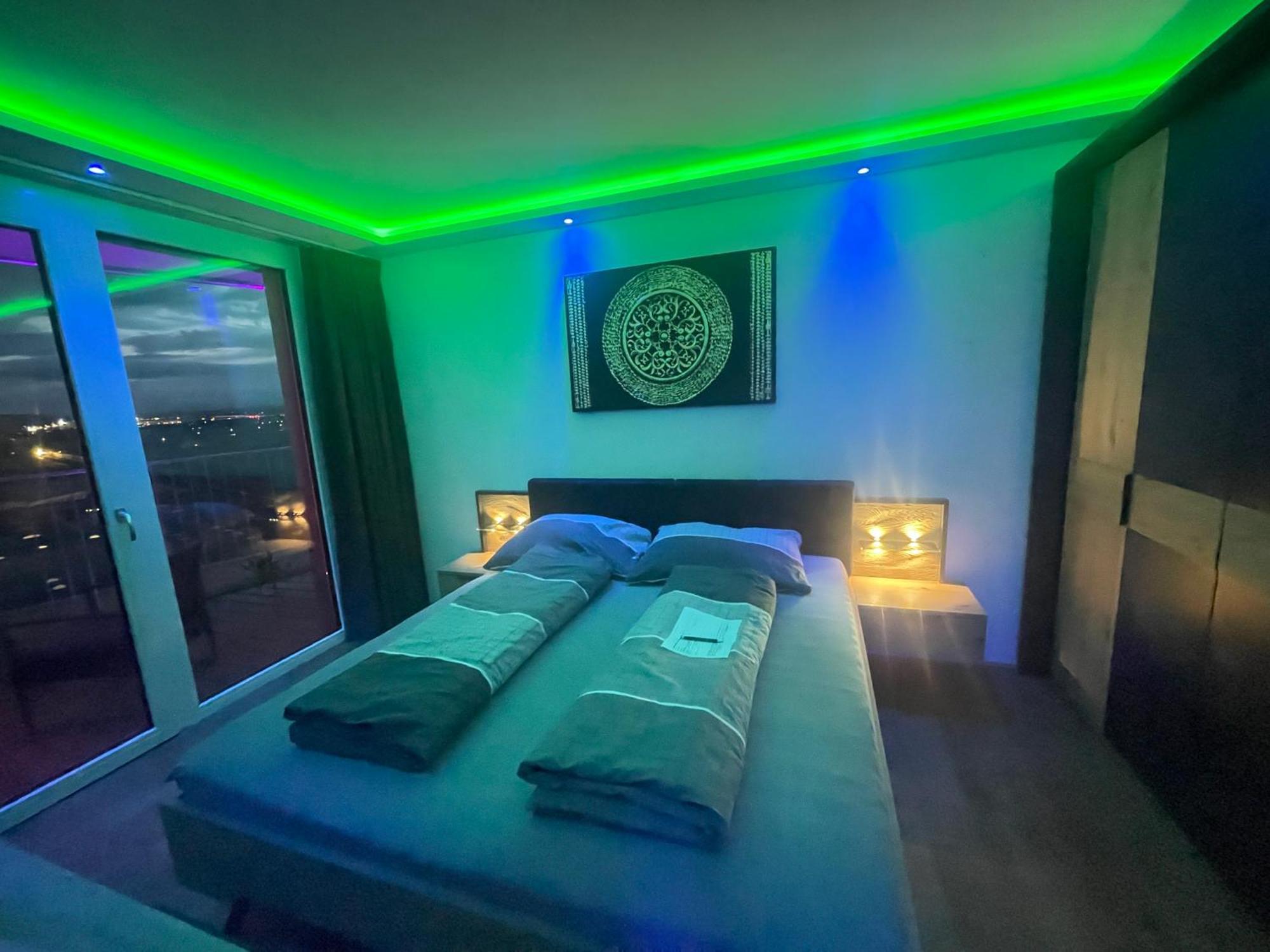 Апартаменти 100 Qm Penthouse, Self-Check-In, 2 Parkplaetze Грац Екстер'єр фото